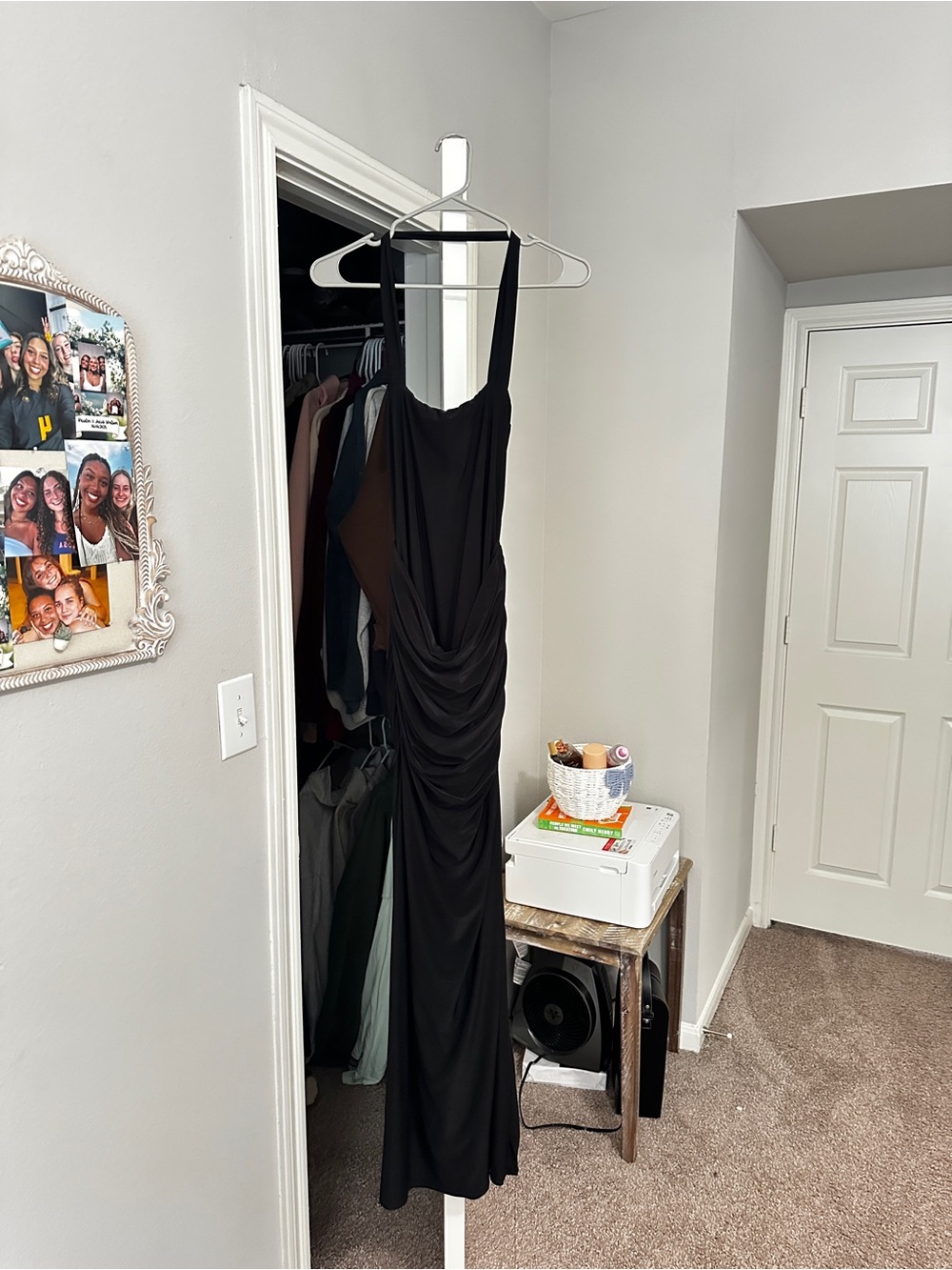 PrettyLittleThing Black Ruched Maxi Dress - Picture 2 of 4